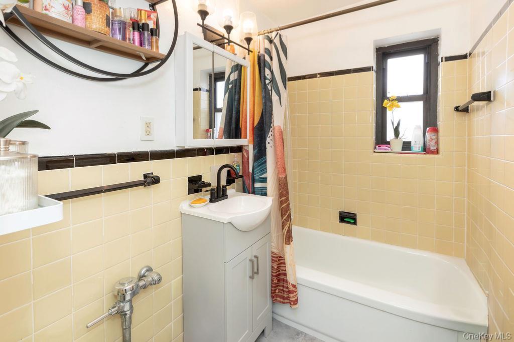 Coop Fleetwood  Westchester County, NY 10552, MLS-966833-21