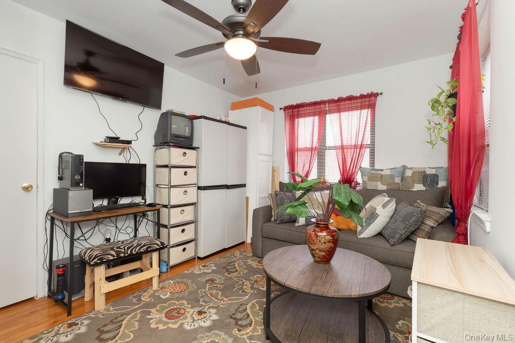 Coop Fleetwood  Westchester County, NY 10552, MLS-966833-23