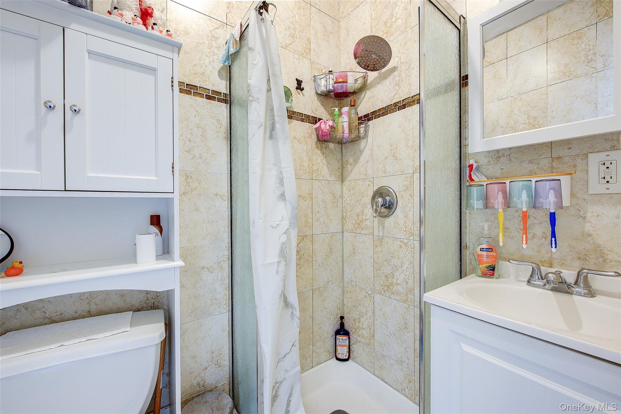 Single Family 93rd  Queens, NY 11372, MLS-966840-26