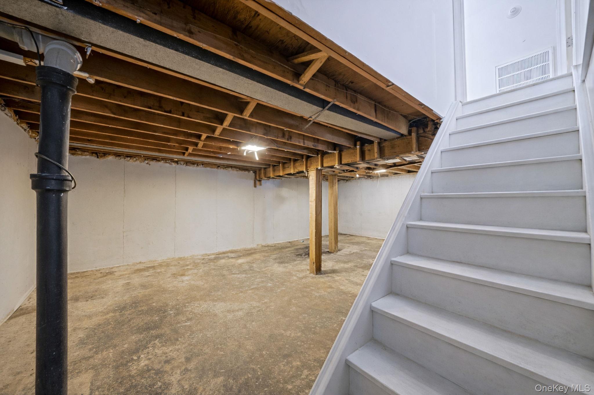 Single Family Lantern  Suffolk County, NY 11743, MLS-966865-14