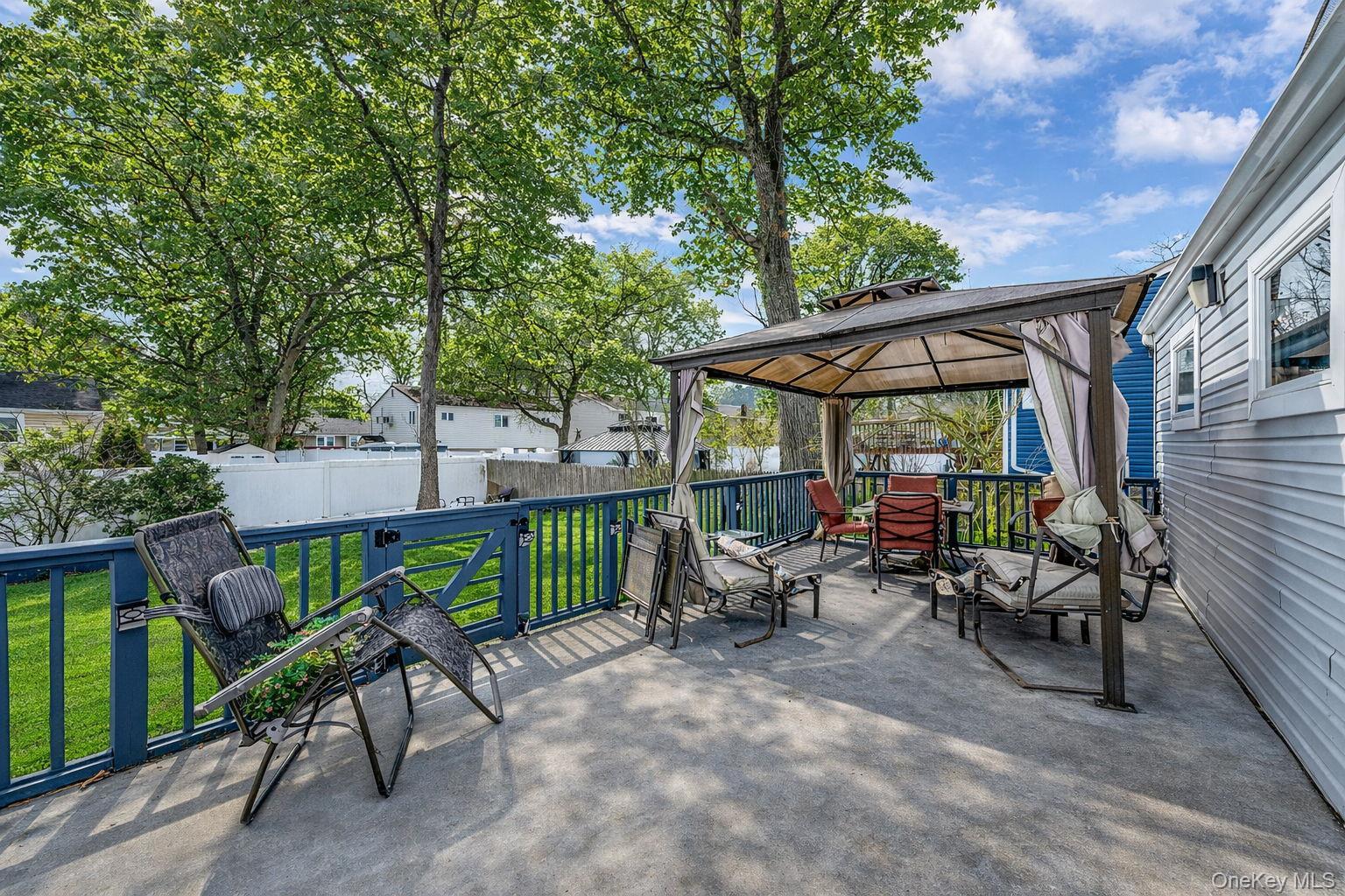 Single Family Lantern  Suffolk County, NY 11743, MLS-966865-18