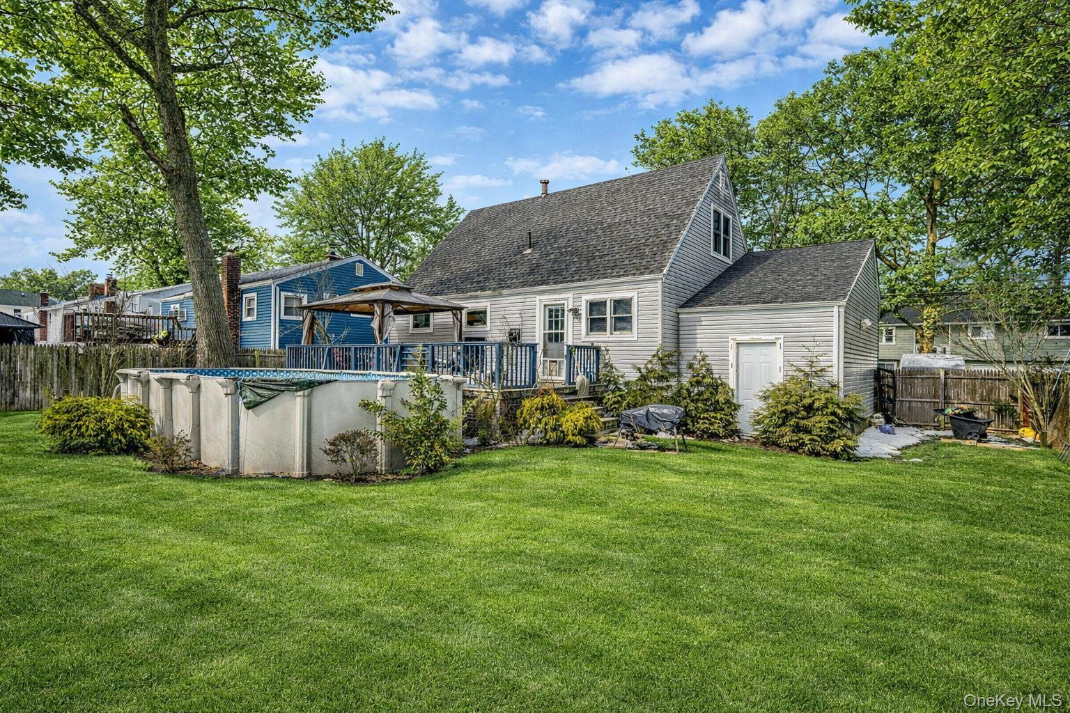 Single Family Lantern  Suffolk County, NY 11743, MLS-966865-19