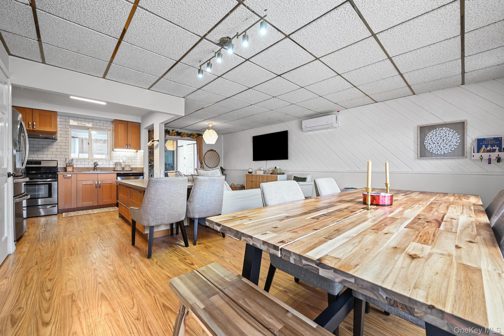 Single Family 1st  Queens, NY 11414, MLS-966904-10