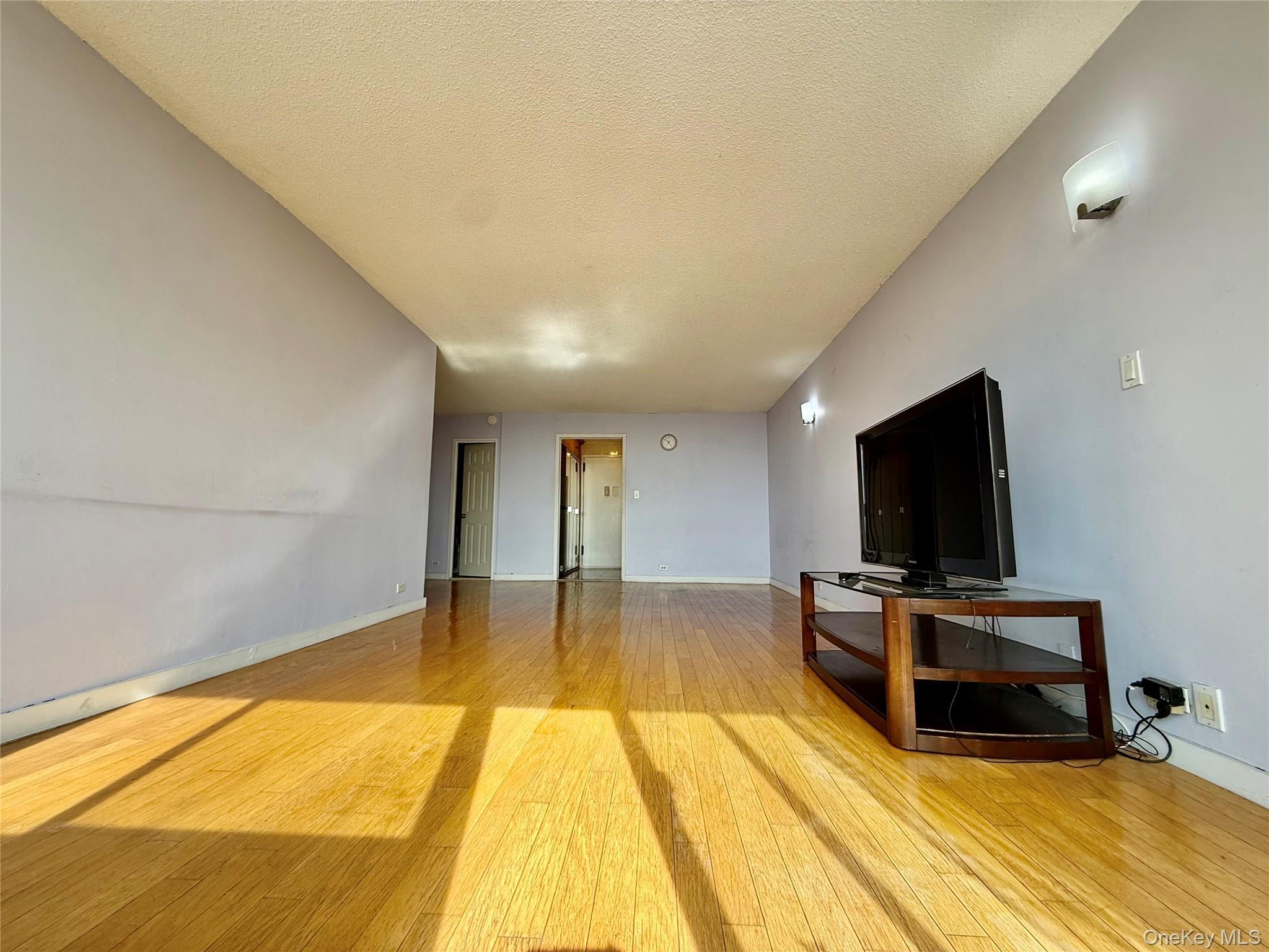 Apartment Union  Queens, NY 11367, MLS-966912-2