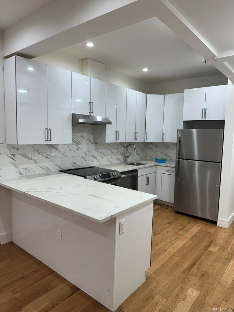 Single Family 159th Manhattan, NY 10032, MLS-966921-22