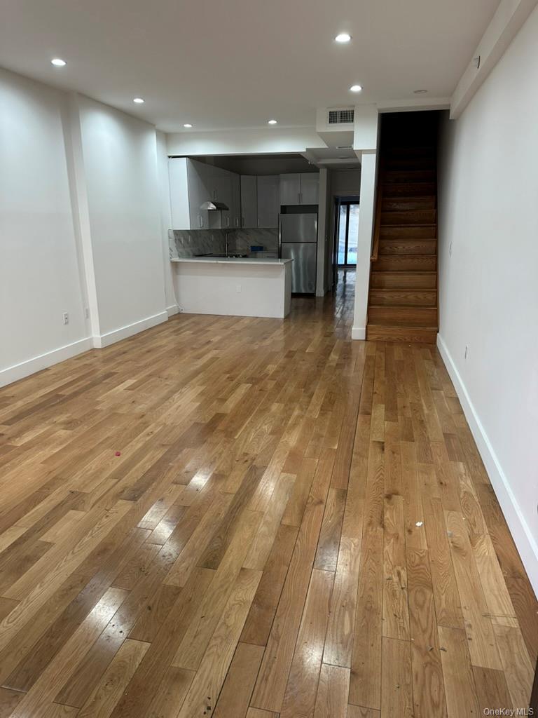 Single Family 159th  Manhattan, NY 10032, MLS-966921-24