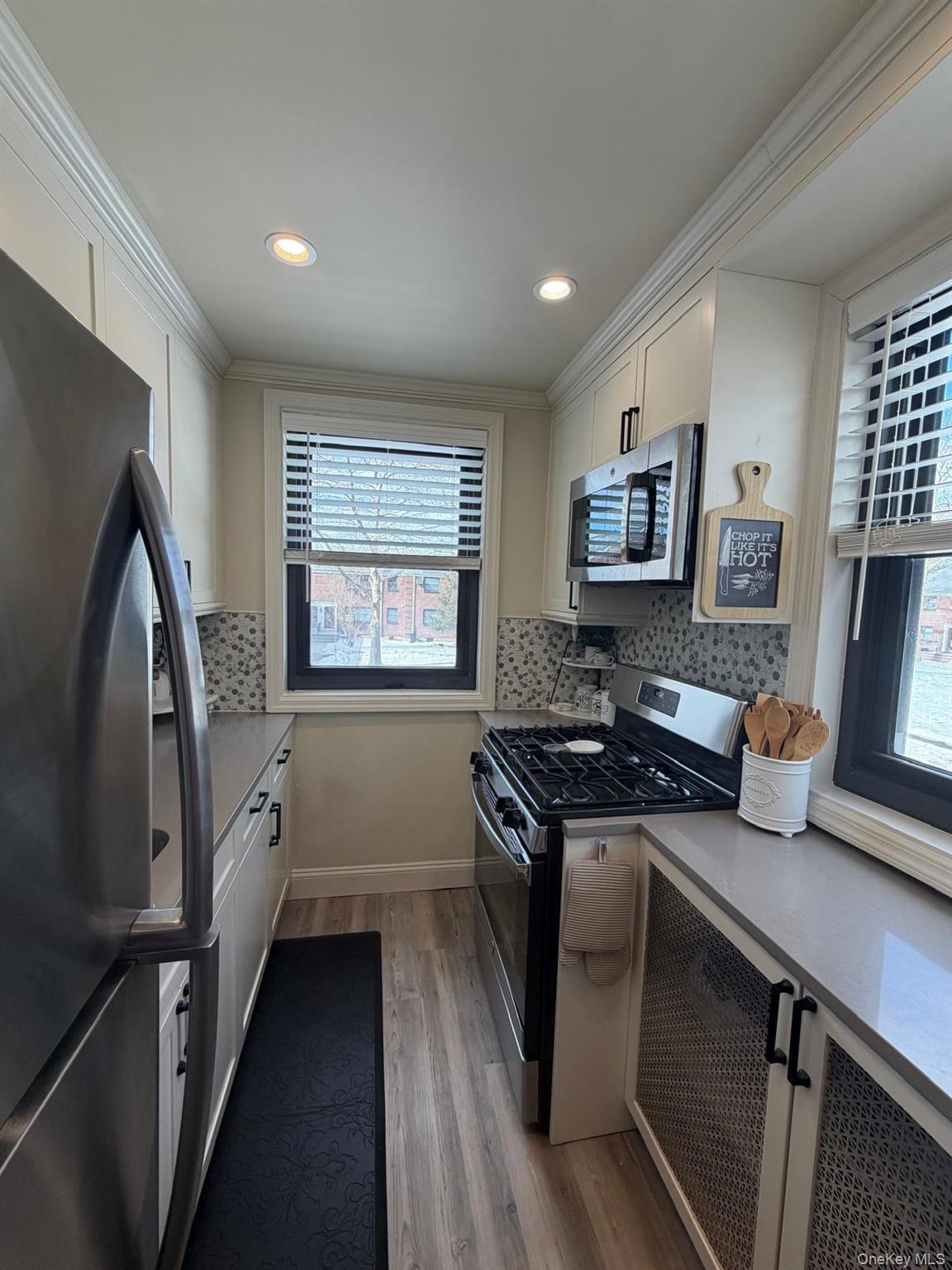 Coop 166th  Queens, NY 11357, MLS-966928-12