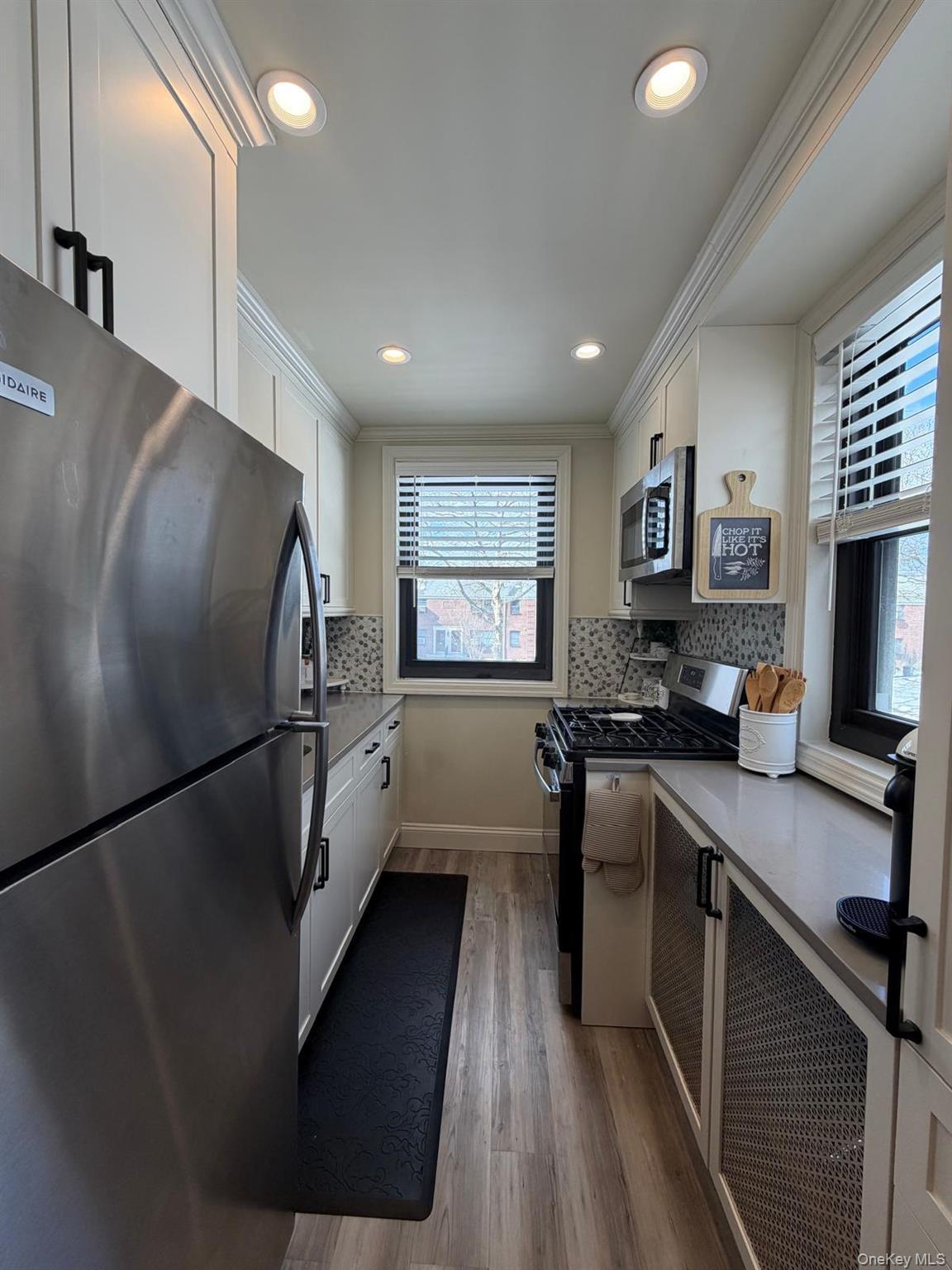 Coop 166th  Queens, NY 11357, MLS-966928-17