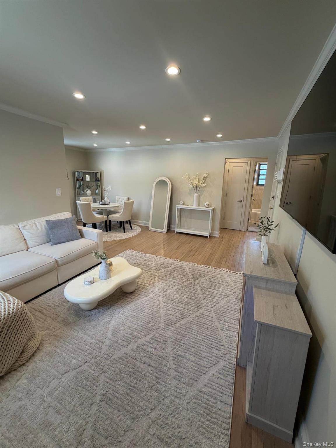 Coop 166th  Queens, NY 11357, MLS-966928-4