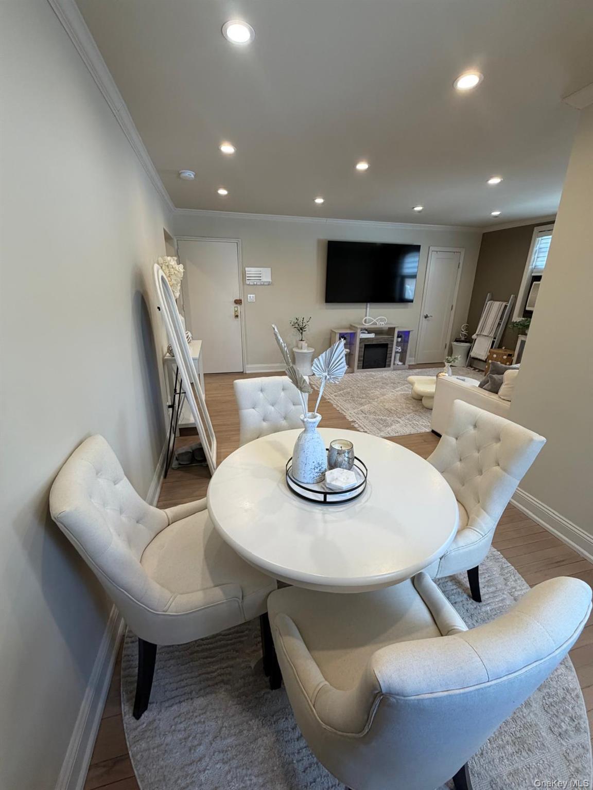 Coop 166th  Queens, NY 11357, MLS-966928-7