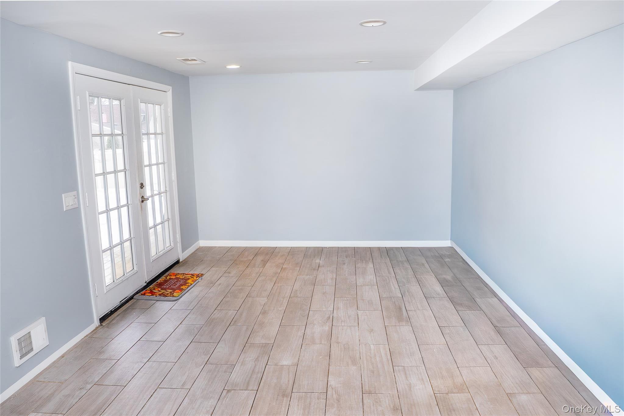 Single Family Church  Suffolk County, NY 11741, MLS-966929-11