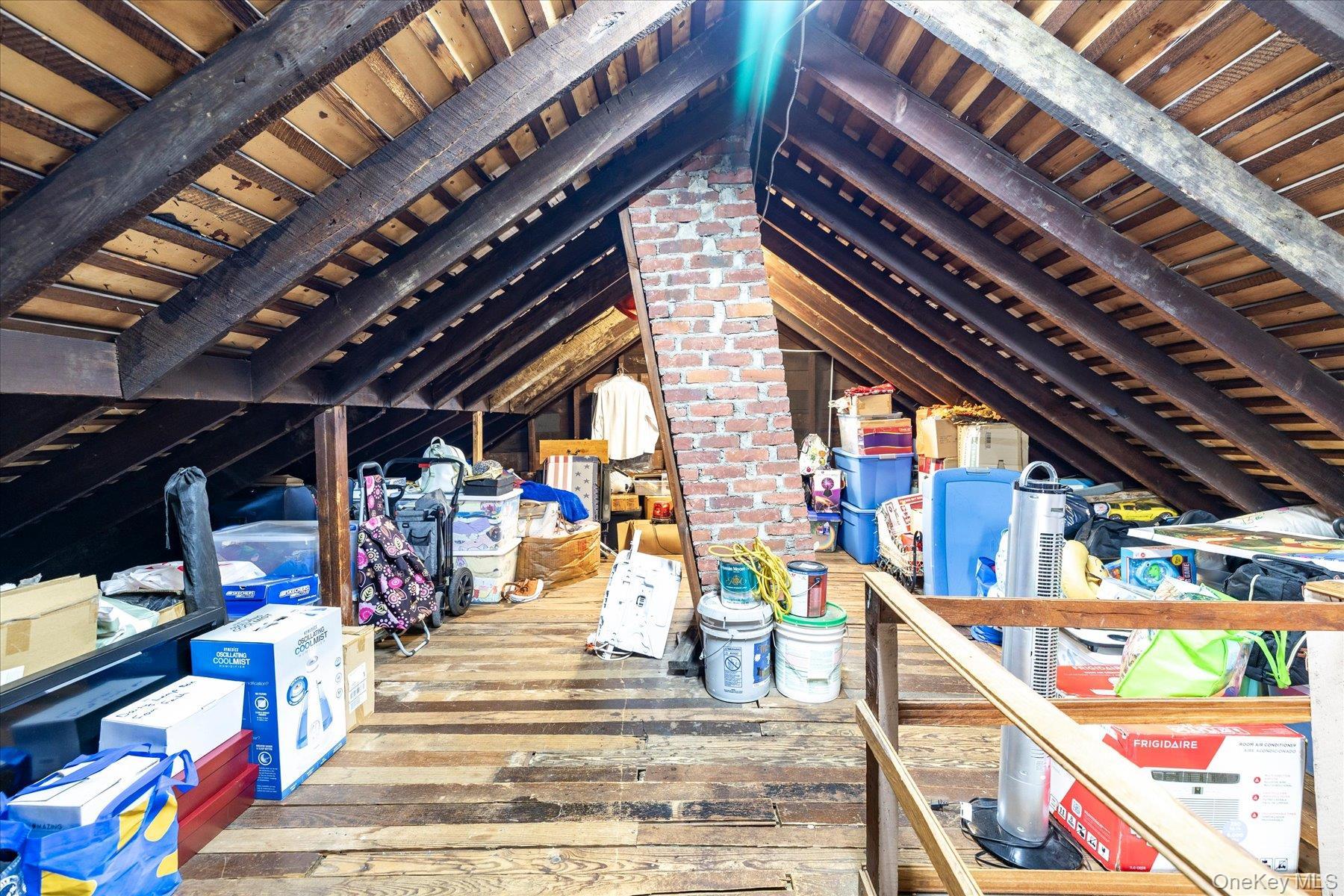 Single Family Hudson  Nassau County, NY 11580, MLS-966946-18