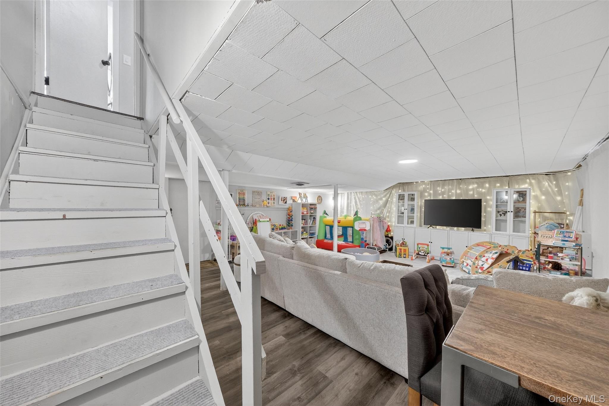 Single Family Laffin  Dutchess County, NY 12603, MLS-966967-36