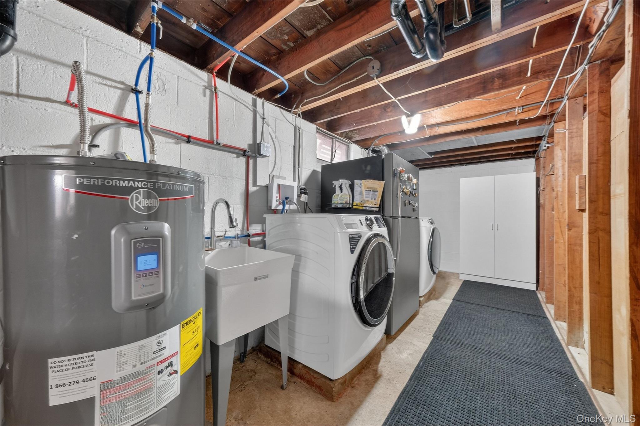 Single Family Laffin  Dutchess County, NY 12603, MLS-966967-37