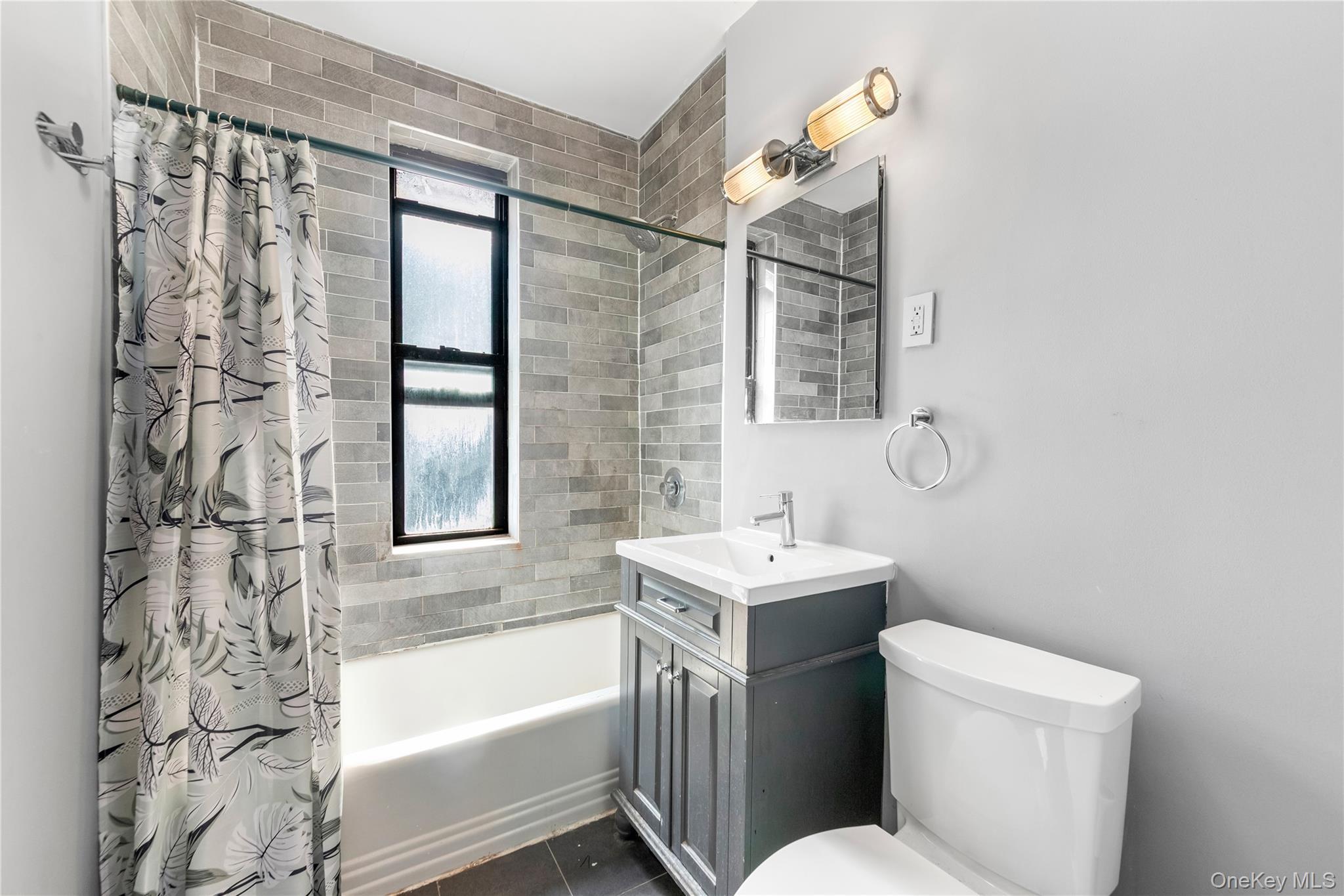 Coop Avenue H  Brooklyn, NY 11210, MLS-966973-5