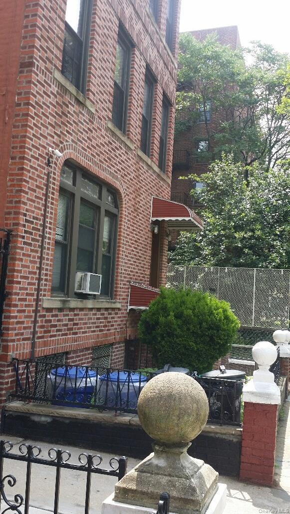 Commercial Sale E 94th Street  Brooklyn, NY 11212, MLS-966987-6