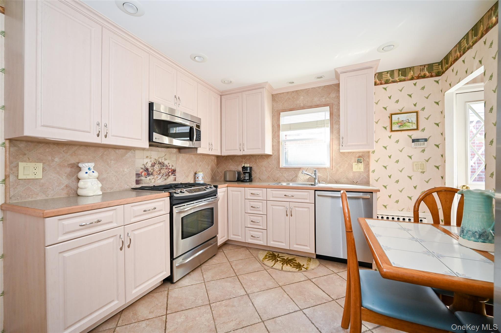 Single Family 166th  Queens, NY 11358, MLS-967005-4