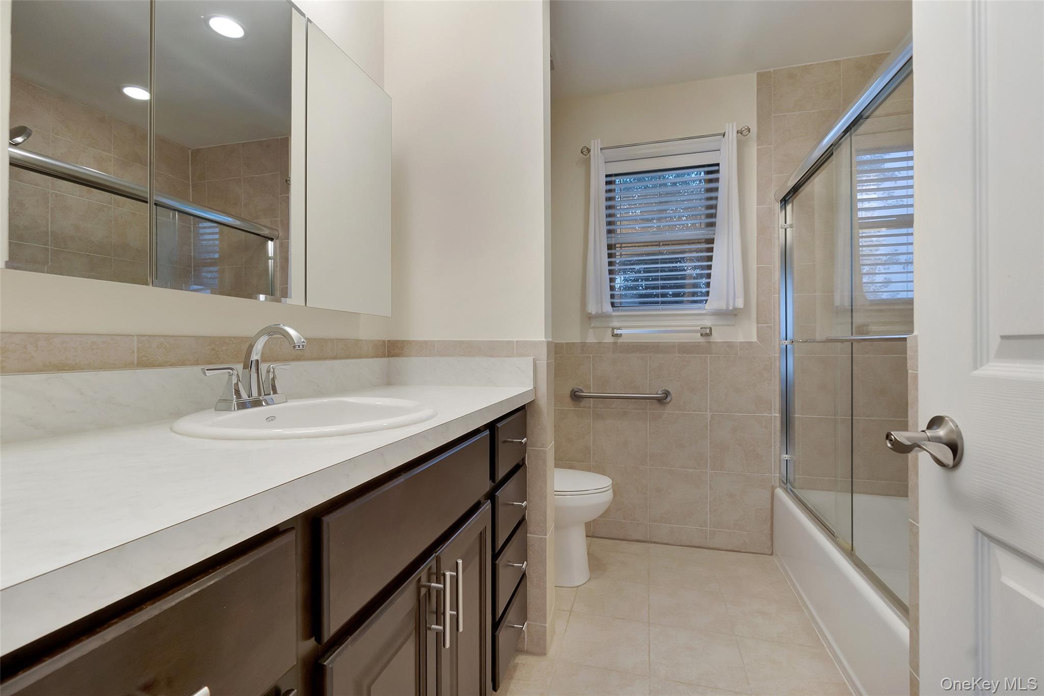 Single Family Janet  Queens, NY 11697, MLS-967034-17