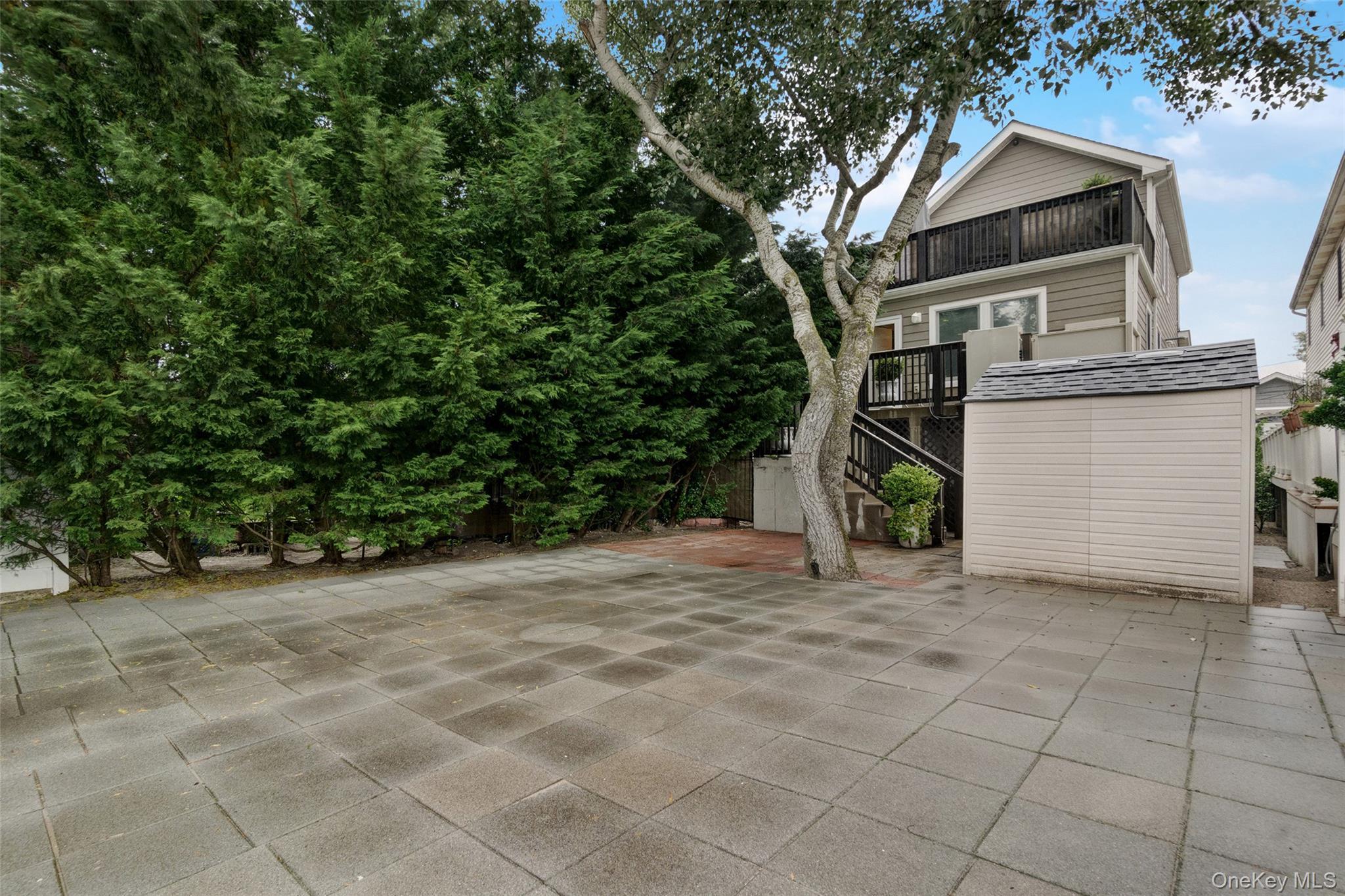 Single Family Janet  Queens, NY 11697, MLS-967034-25