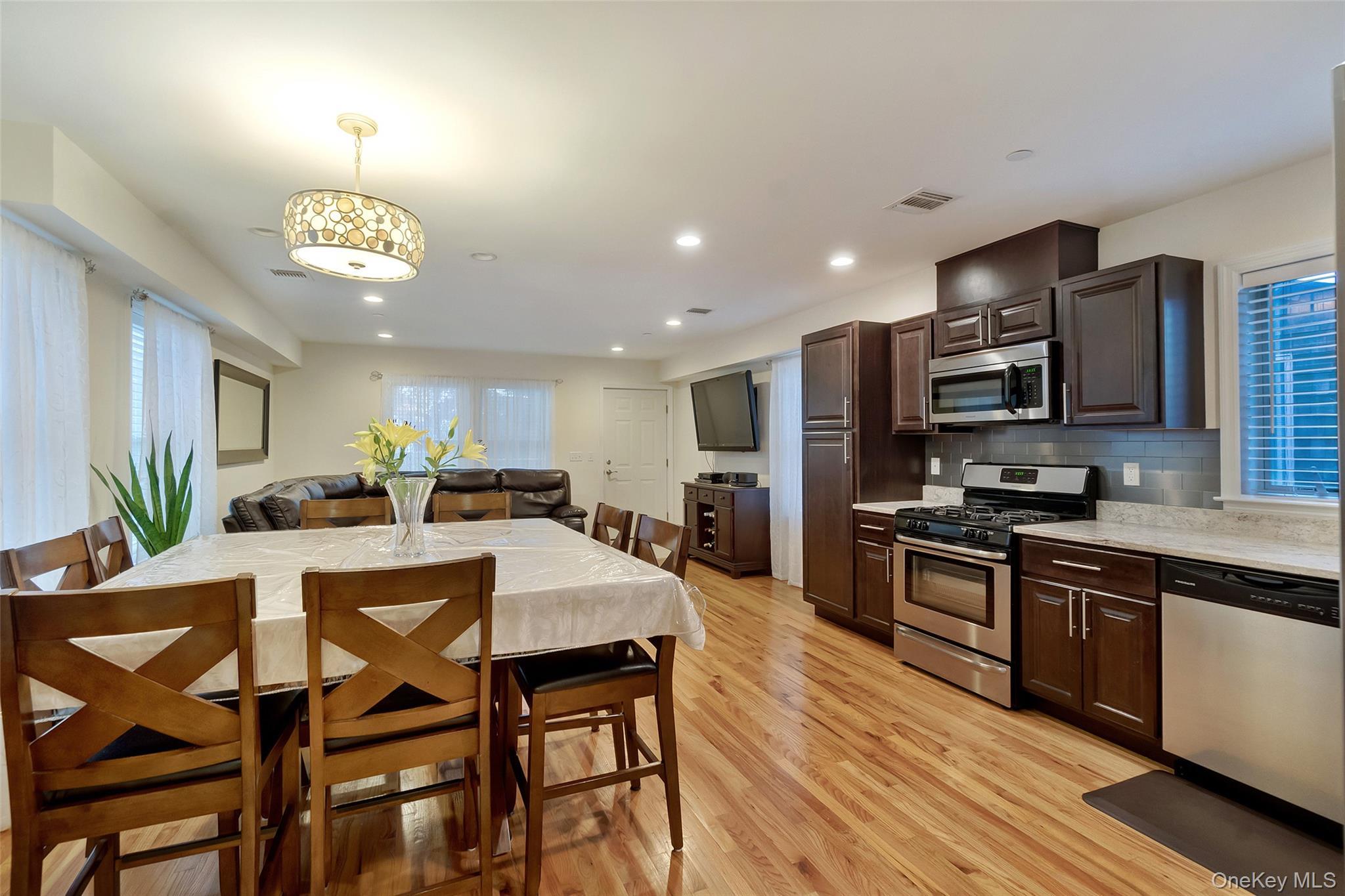 Single Family Janet  Queens, NY 11697, MLS-967034-8