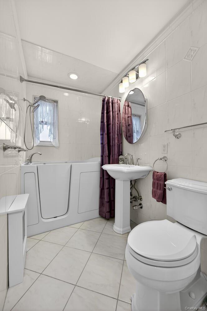 Coop 252nd  Queens, NY 11362, MLS-967035-26