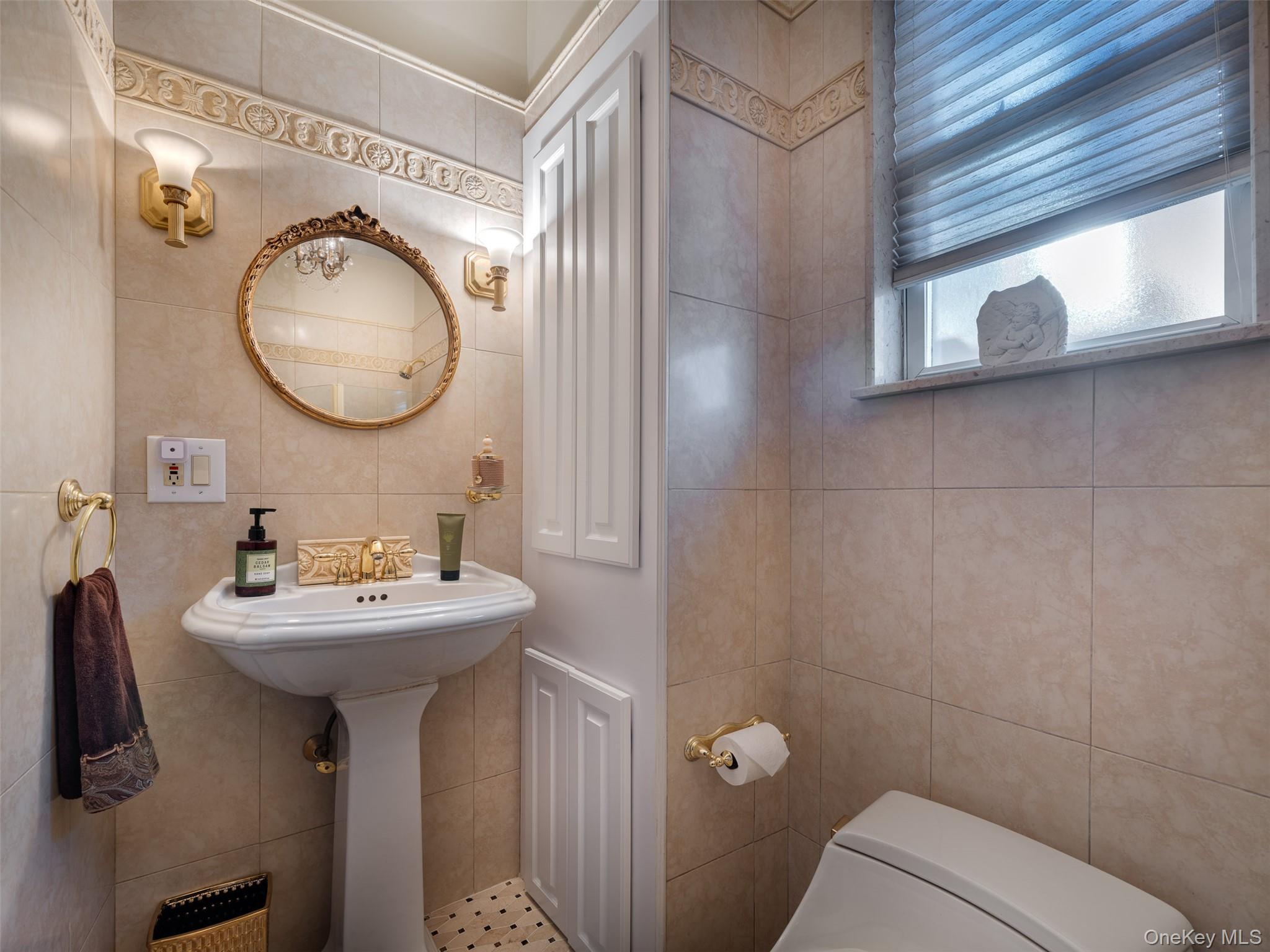 Single Family 49th Queens, NY 11105, MLS-967052-10