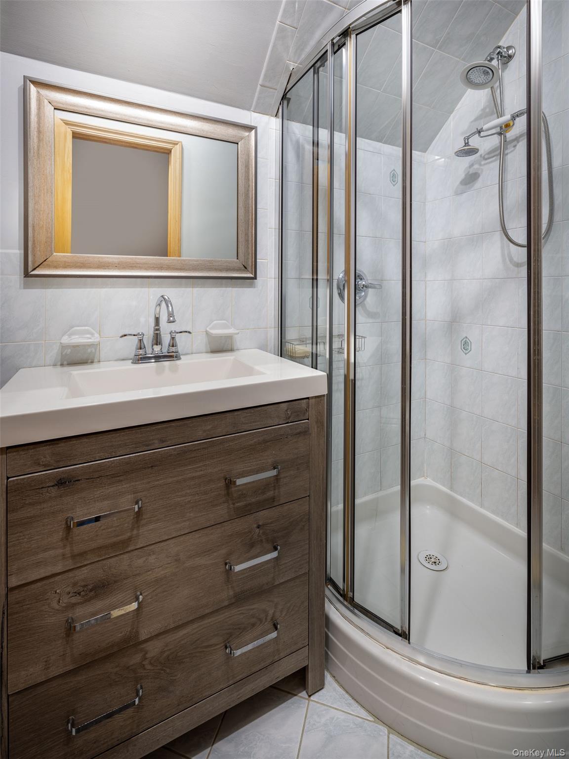 Single Family 49th Queens, NY 11105, MLS-967052-16