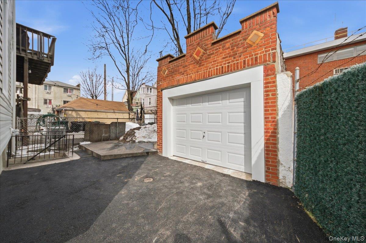 Single Family Seddon  Bronx, NY 10461, MLS-967057-3