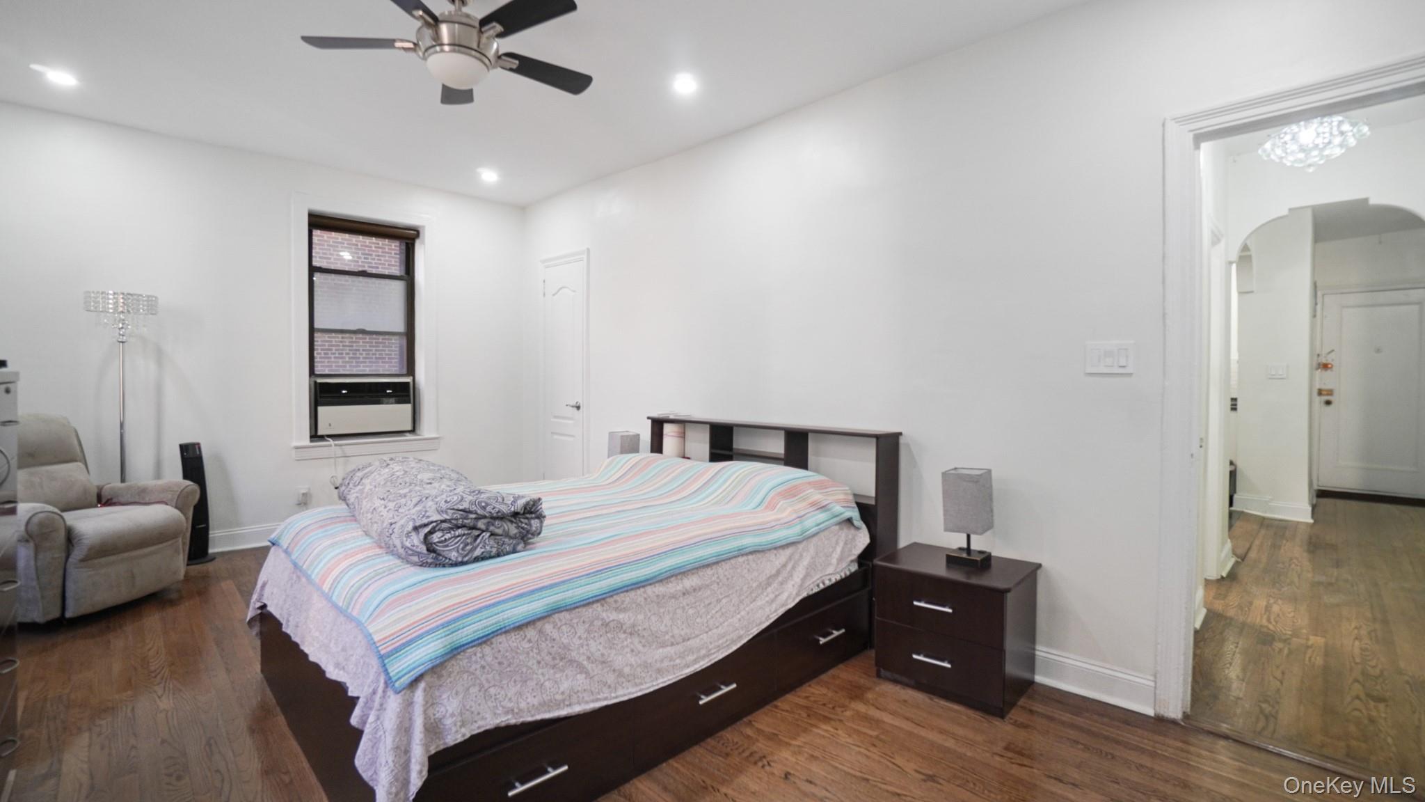 Coop 81st  Queens, NY 11372, MLS-967087-6