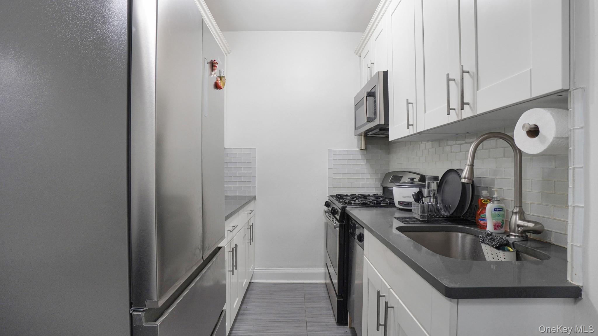 Coop 81st  Queens, NY 11372, MLS-967087-7