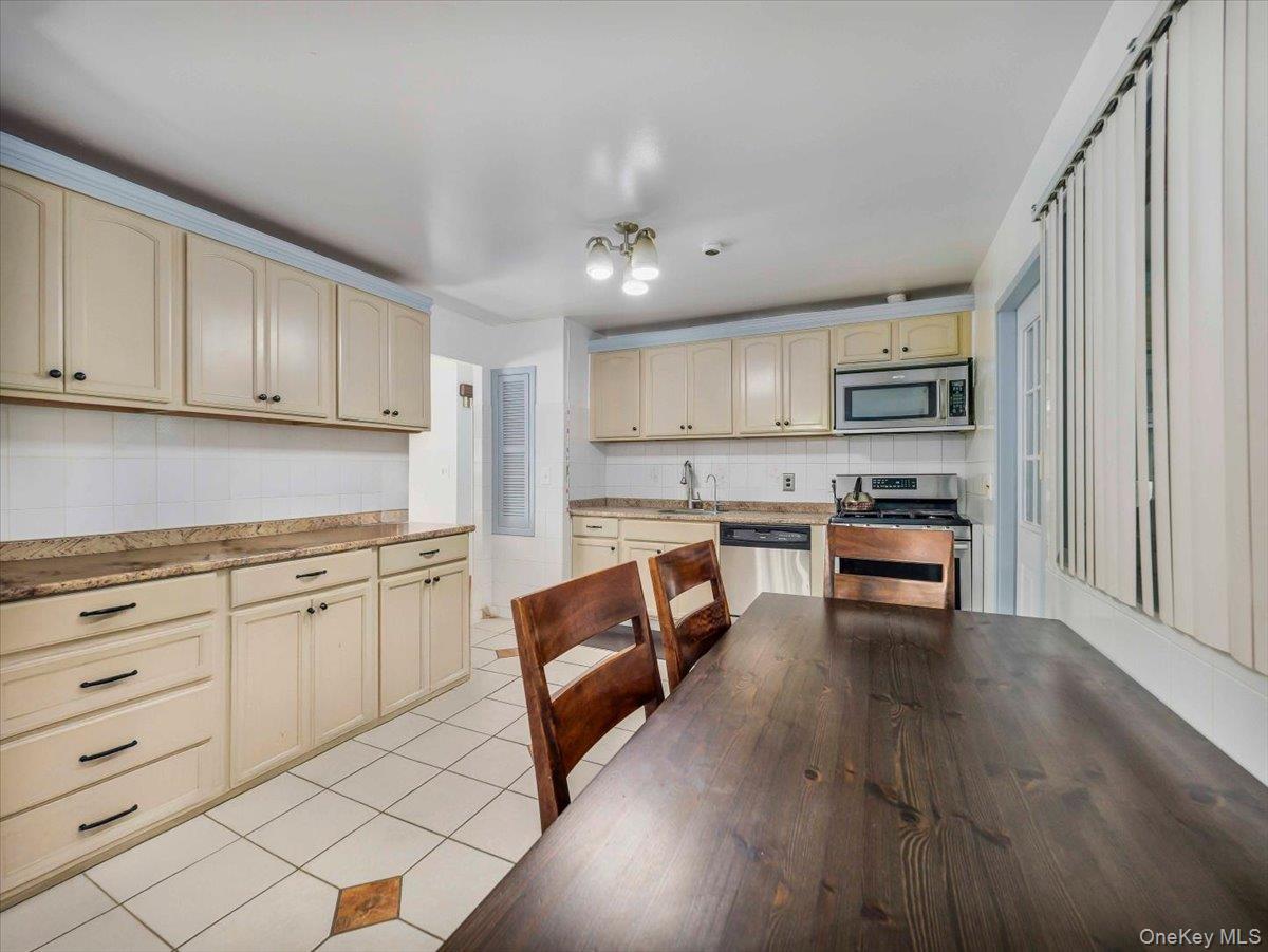 Single Family Govan  Rockland County, NY 10980, MLS-967129-13