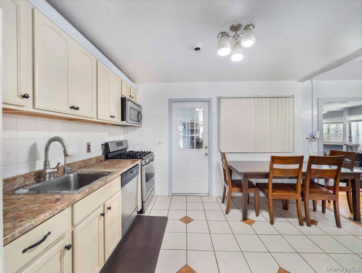 Single Family Govan  Rockland County, NY 10980, MLS-967129-15