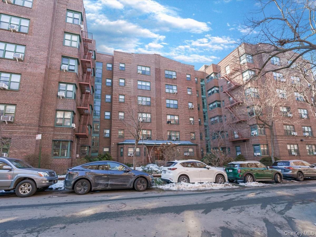 Coop 79th  Queens, NY 11372, MLS-967139-2