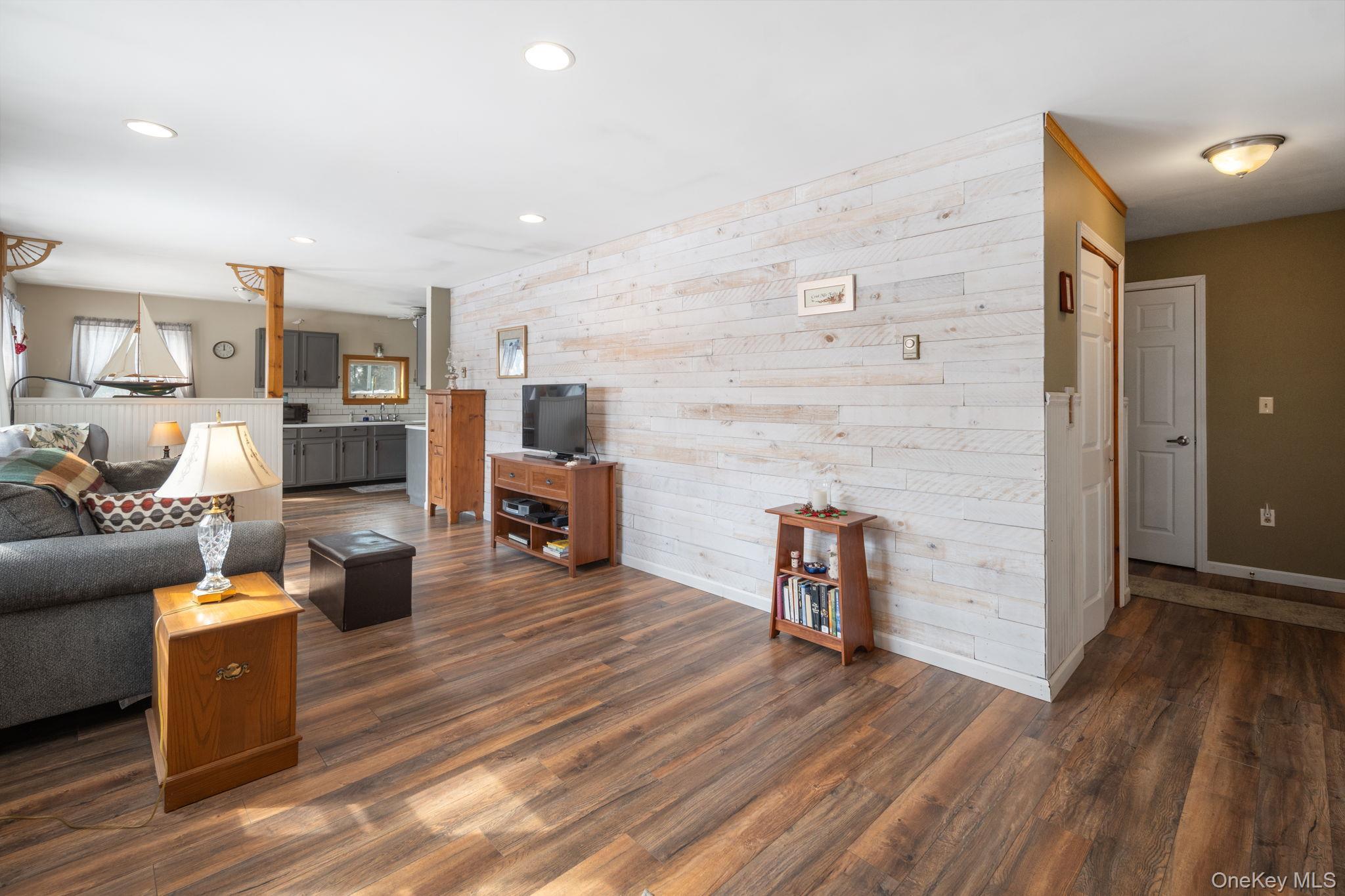 Single Family Grovenors Corners  Out Of Area, NY 12043, MLS-967140-7