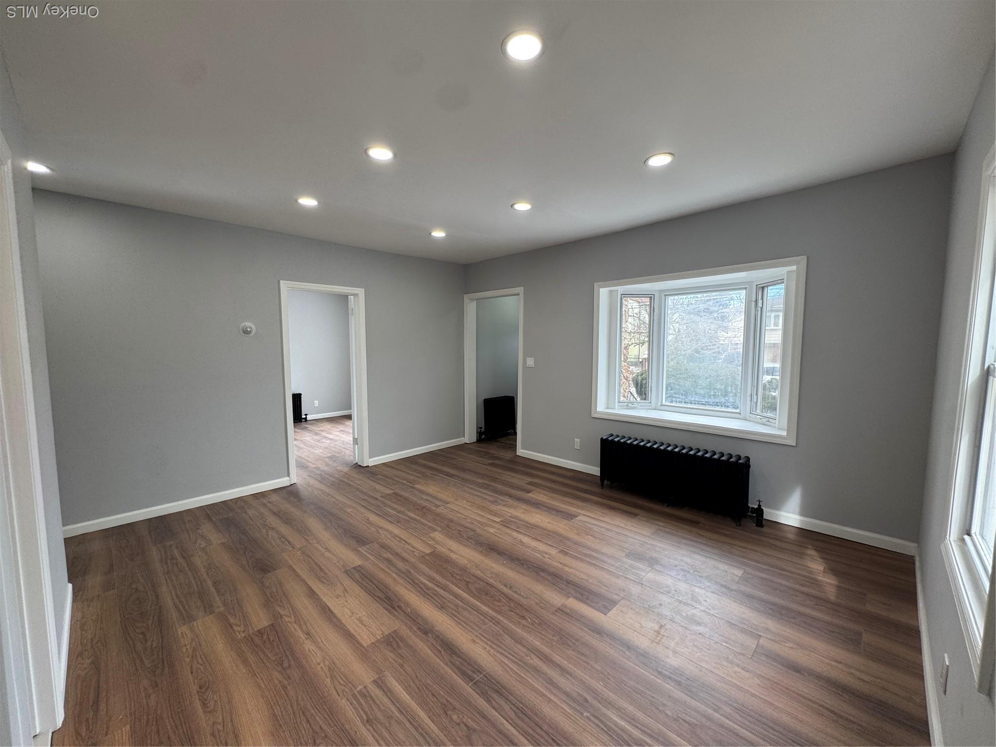 Single Family Woodside  Nassau County, NY 11520, MLS-967147-4