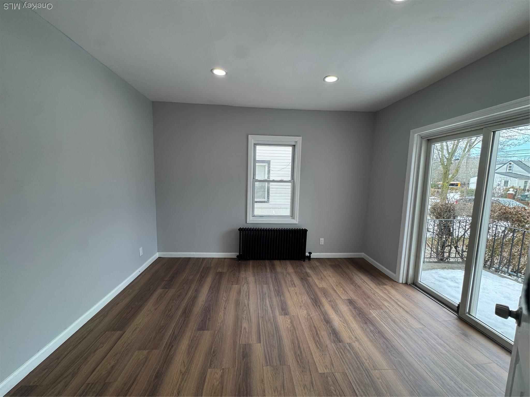 Single Family Woodside  Nassau County, NY 11520, MLS-967147-6