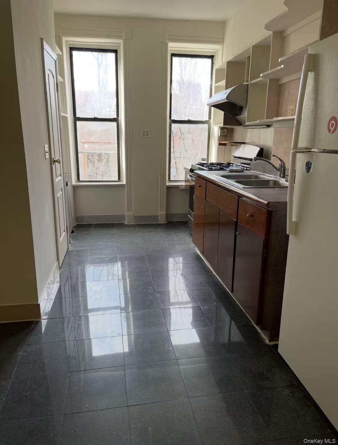 Apartment Manahan St  Brooklyn, NY 11237, MLS-967163-2