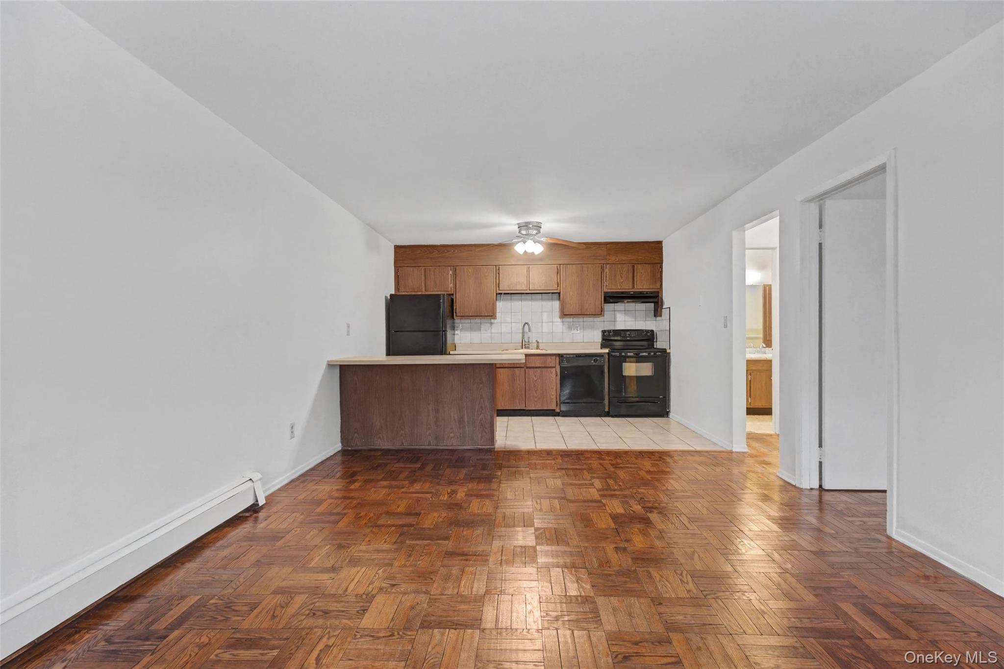 Coop Crompond  Westchester County, NY 10566, MLS-967172-5