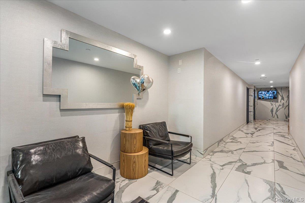 Condo 39th  Queens, NY 11101, MLS-967192-13