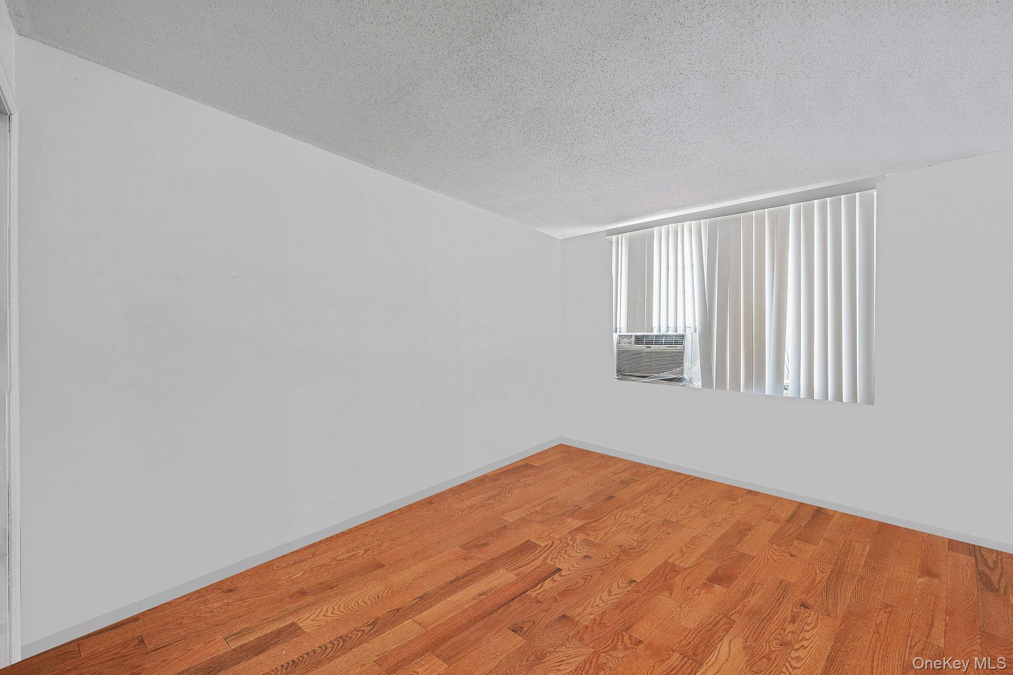 Single Family Essex  Brooklyn, NY 11208, MLS-967195-22