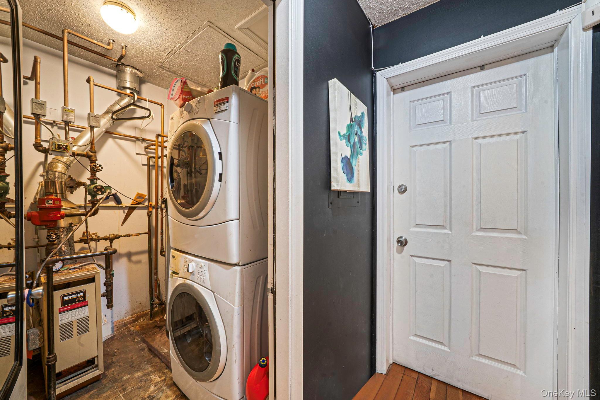 Single Family Essex  Brooklyn, NY 11208, MLS-967195-8