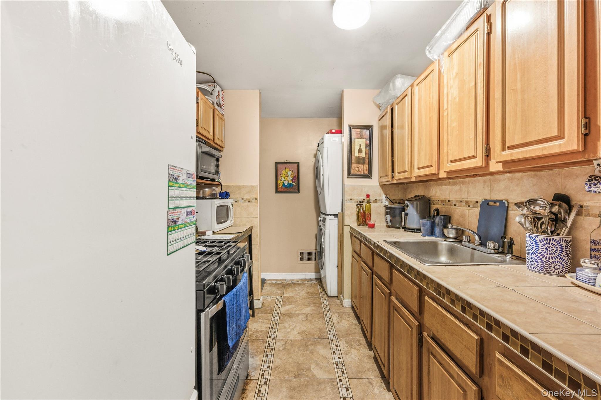 Single Family Beech  Bronx, NY 10454, MLS-967196-9