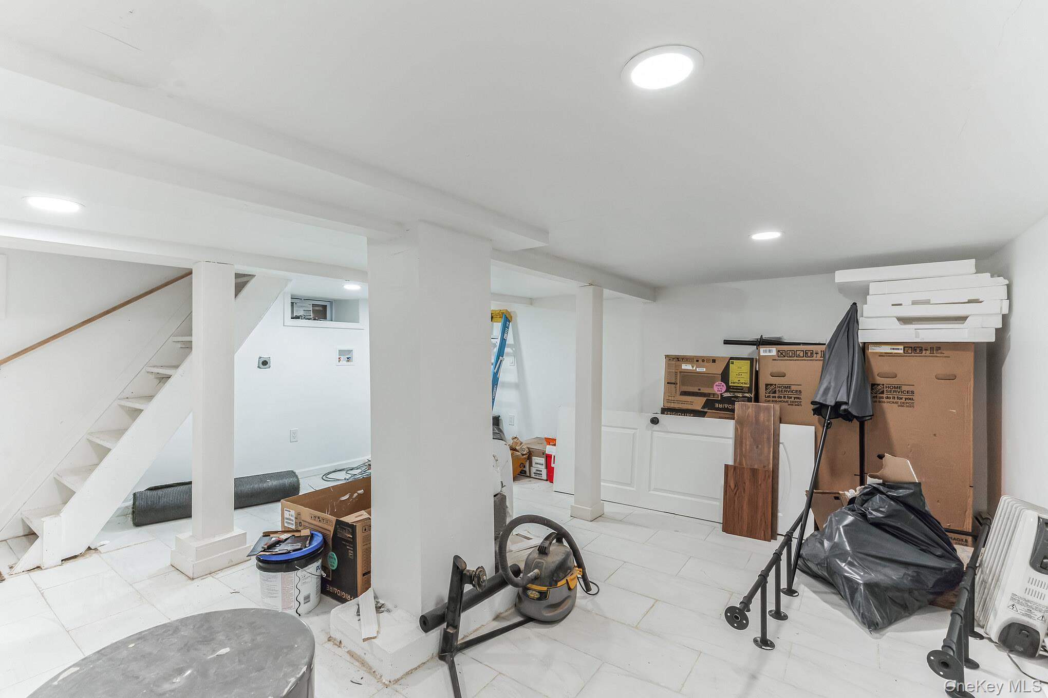 Single Family 23rd  Queens, NY 11105, MLS-967198-31