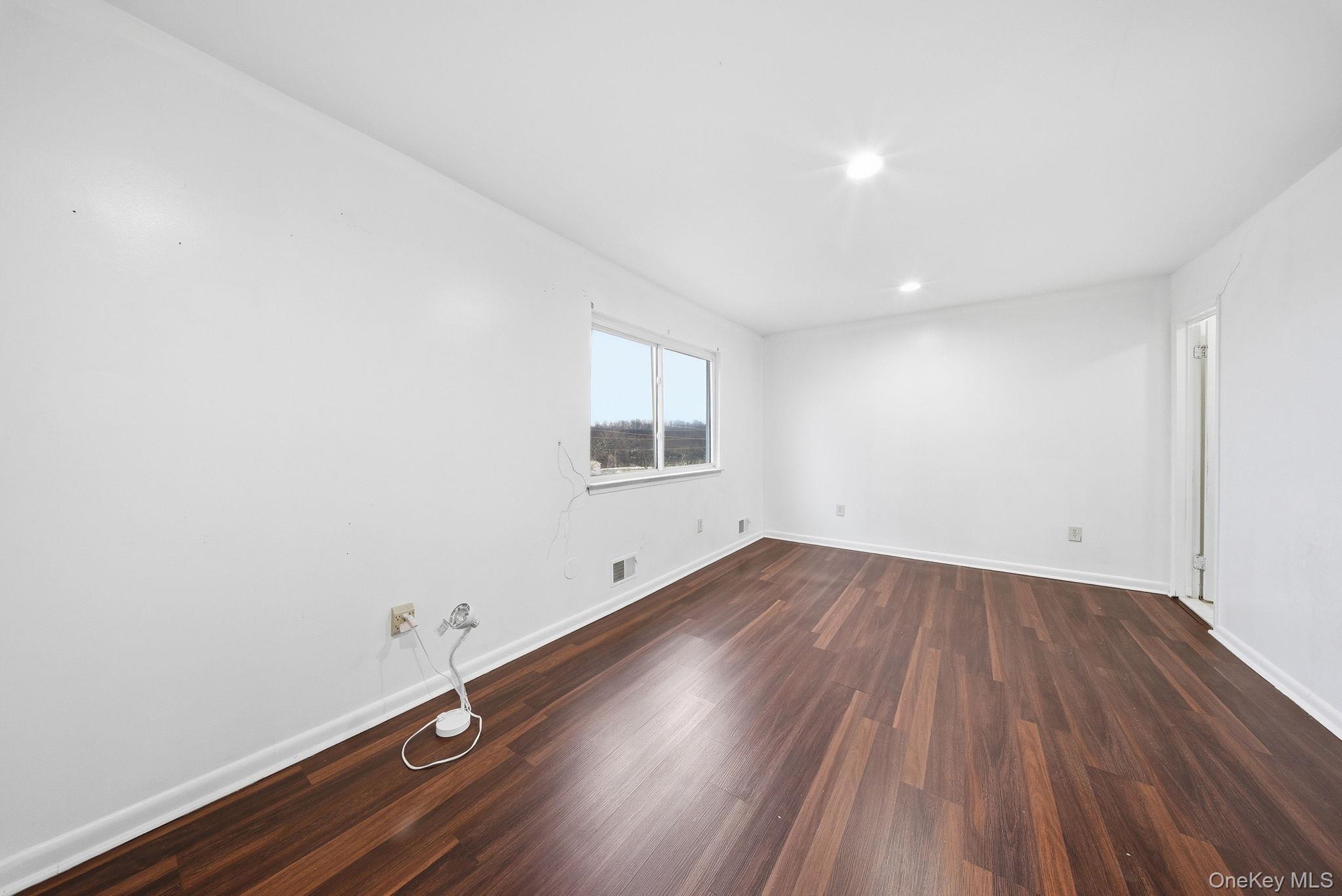 Single Family Red Barn Orange County, NY 10940, MLS-967228-12