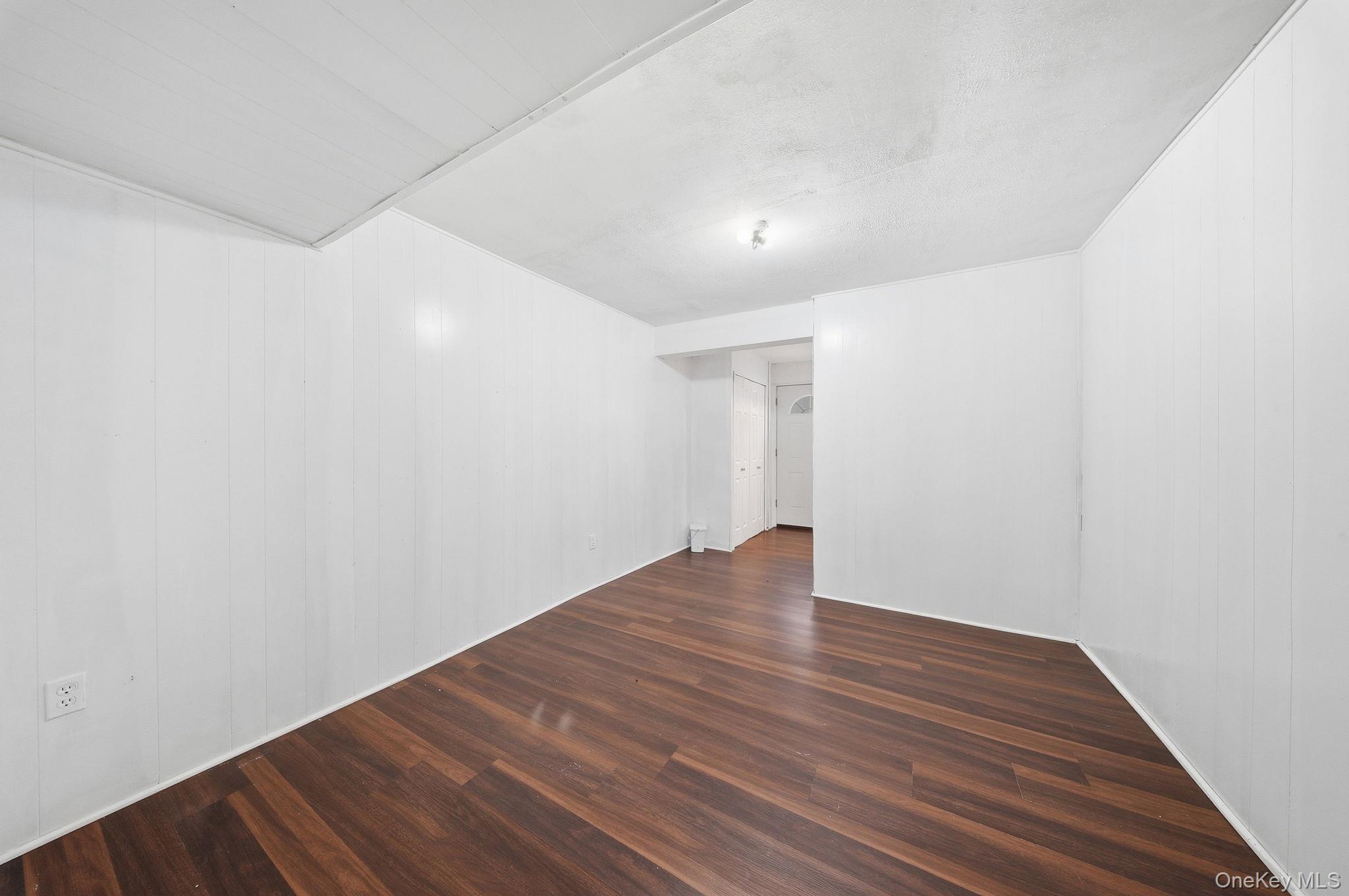 Single Family Red Barn Orange County, NY 10940, MLS-967228-20