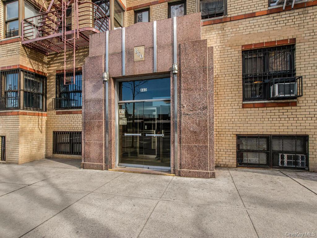 Coop Grand Concourse Bronx, NY 10451, MLS-967230-11