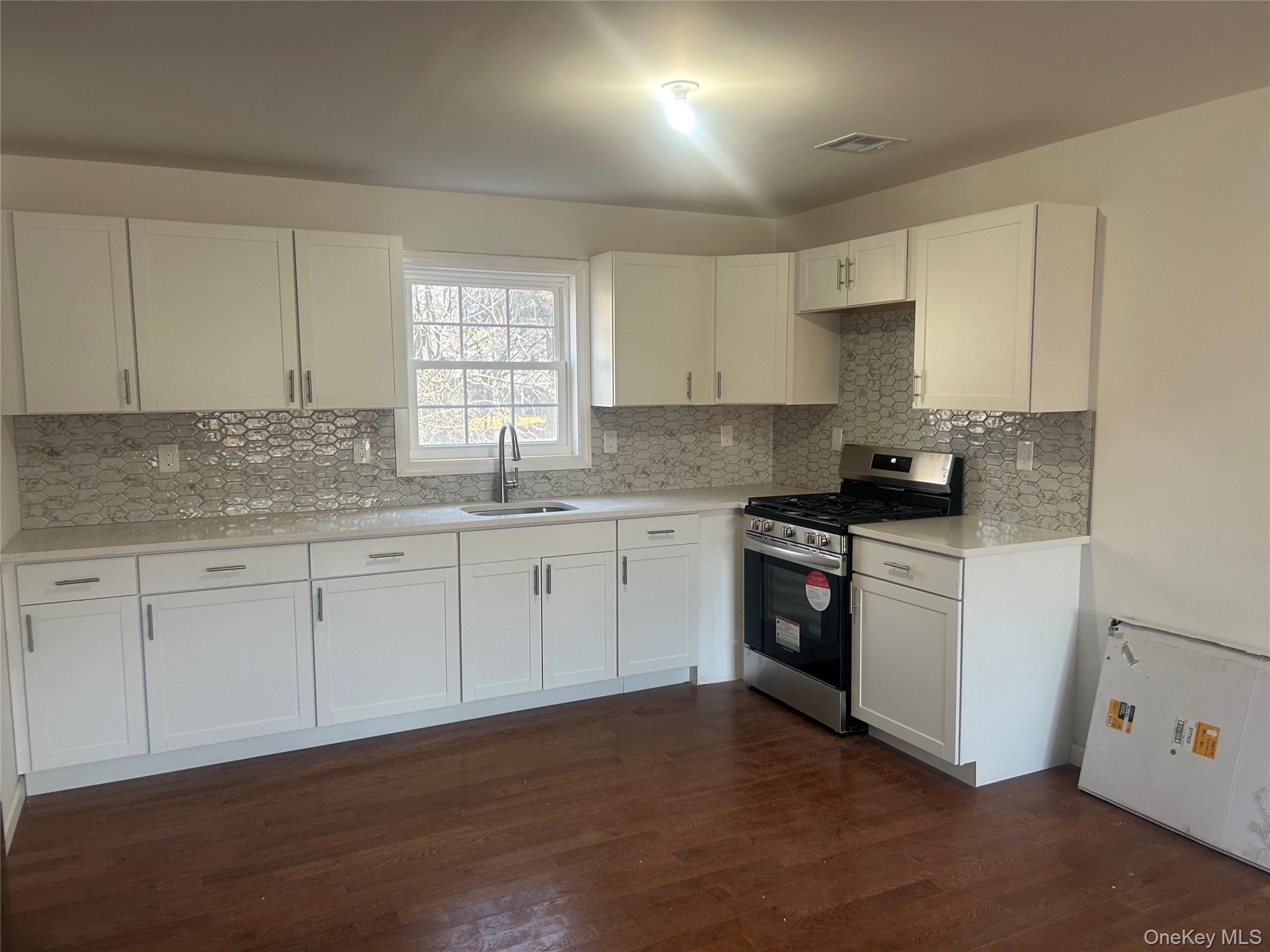 Single Family Waldron  Rockland County, NY 10960, MLS-967254-35