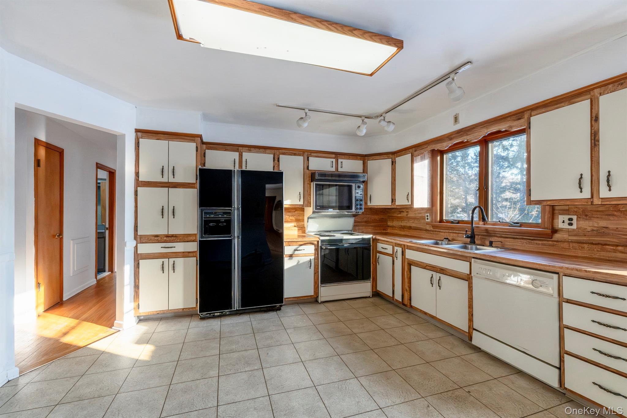 Single Family New Paltz  Ulster County, NY 12528, MLS-967270-13