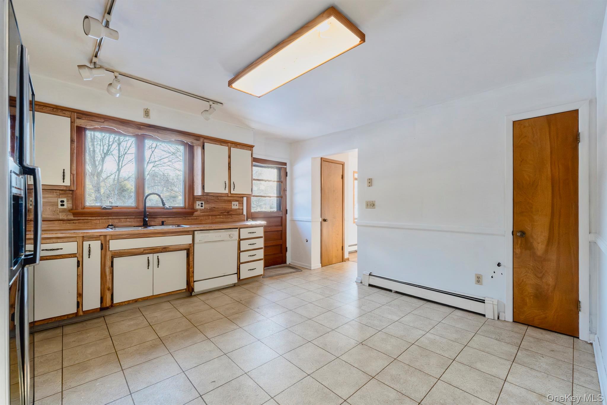 Single Family New Paltz  Ulster County, NY 12528, MLS-967270-15