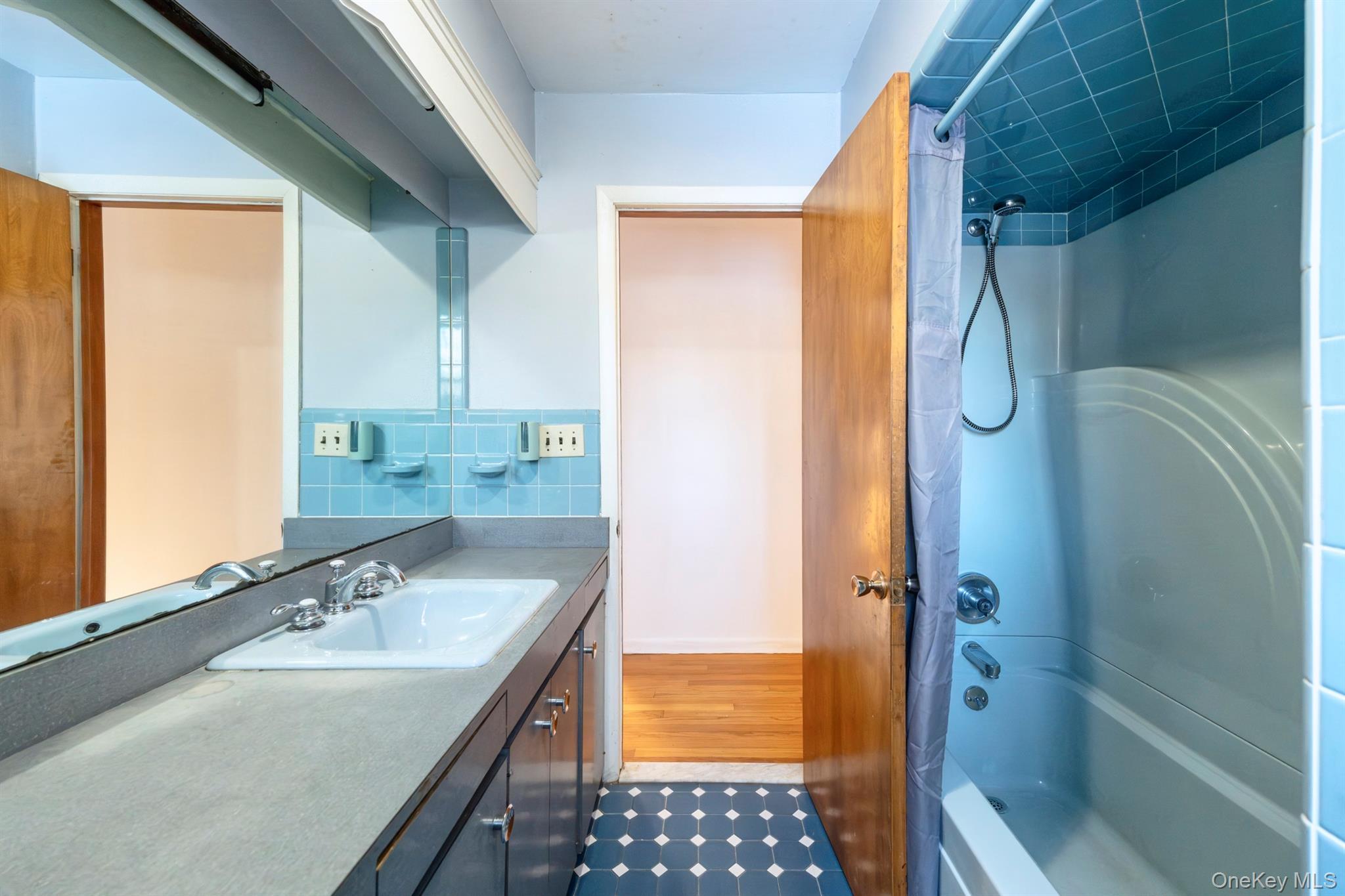 Single Family New Paltz  Ulster County, NY 12528, MLS-967270-17